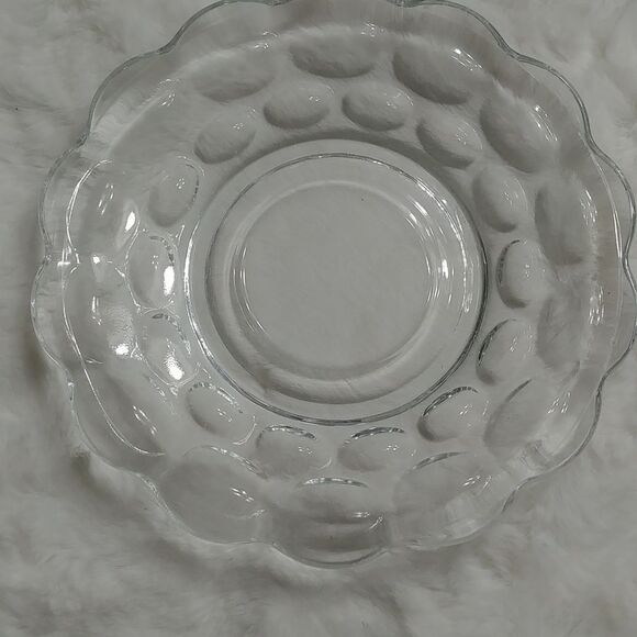 Vintage Circular Clear Glass Dish with oval design - Picture 4 of 5
